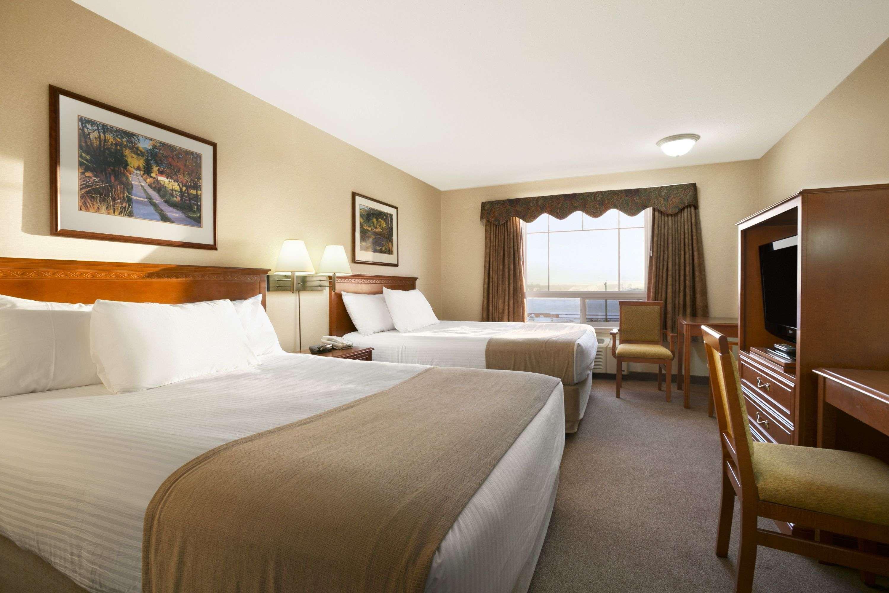 Super 8 By Wyndham High Level Ab Hotell Eksteriør bilde